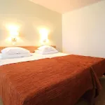 Peoleo 3* Laagri